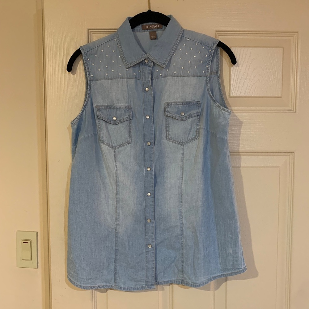 Rox & Ali Embellished Sleeveless Jean Shirt sz S